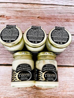 Sos parmezanowy z białą truflą